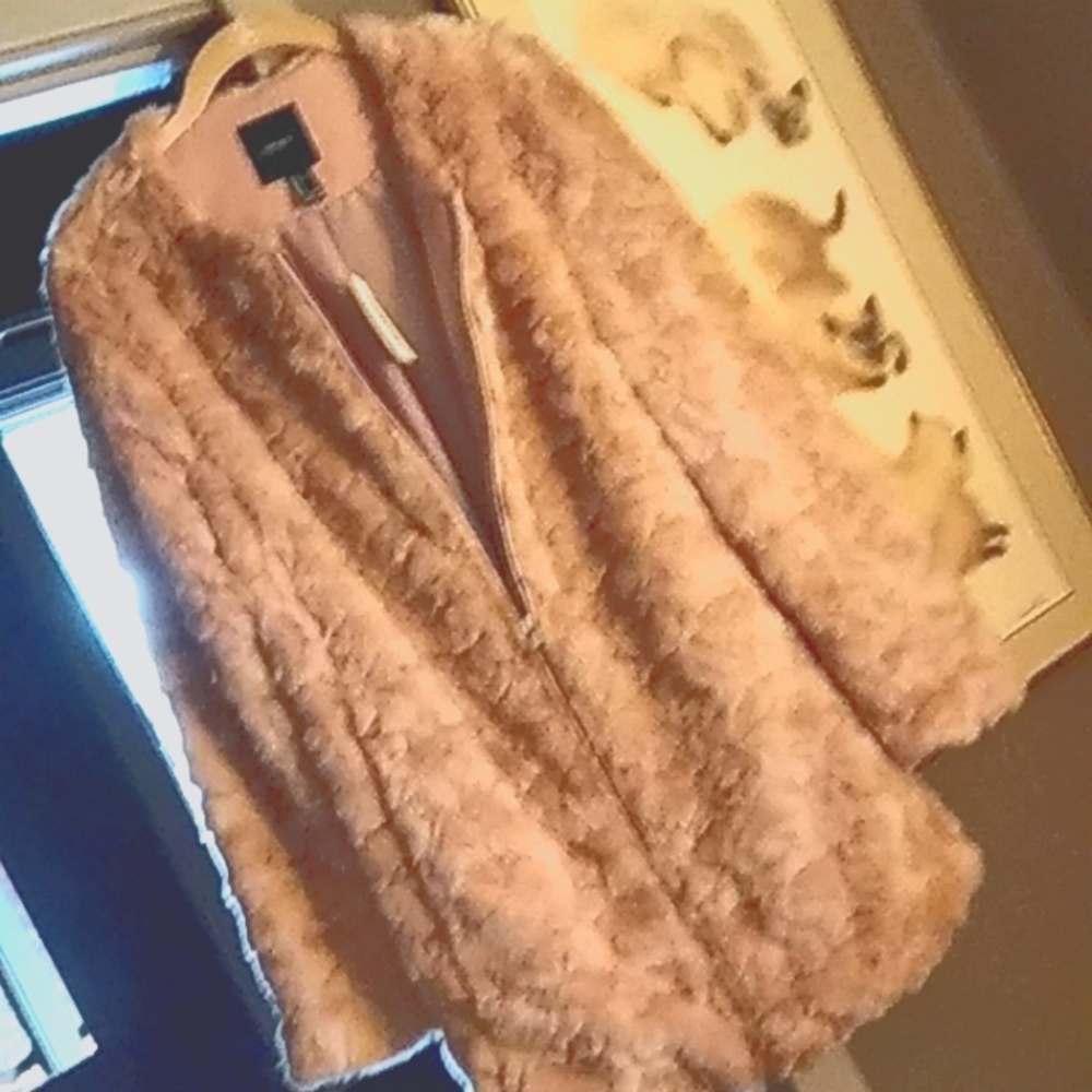 Faux fur coat zip front dusty pink,L,NWT